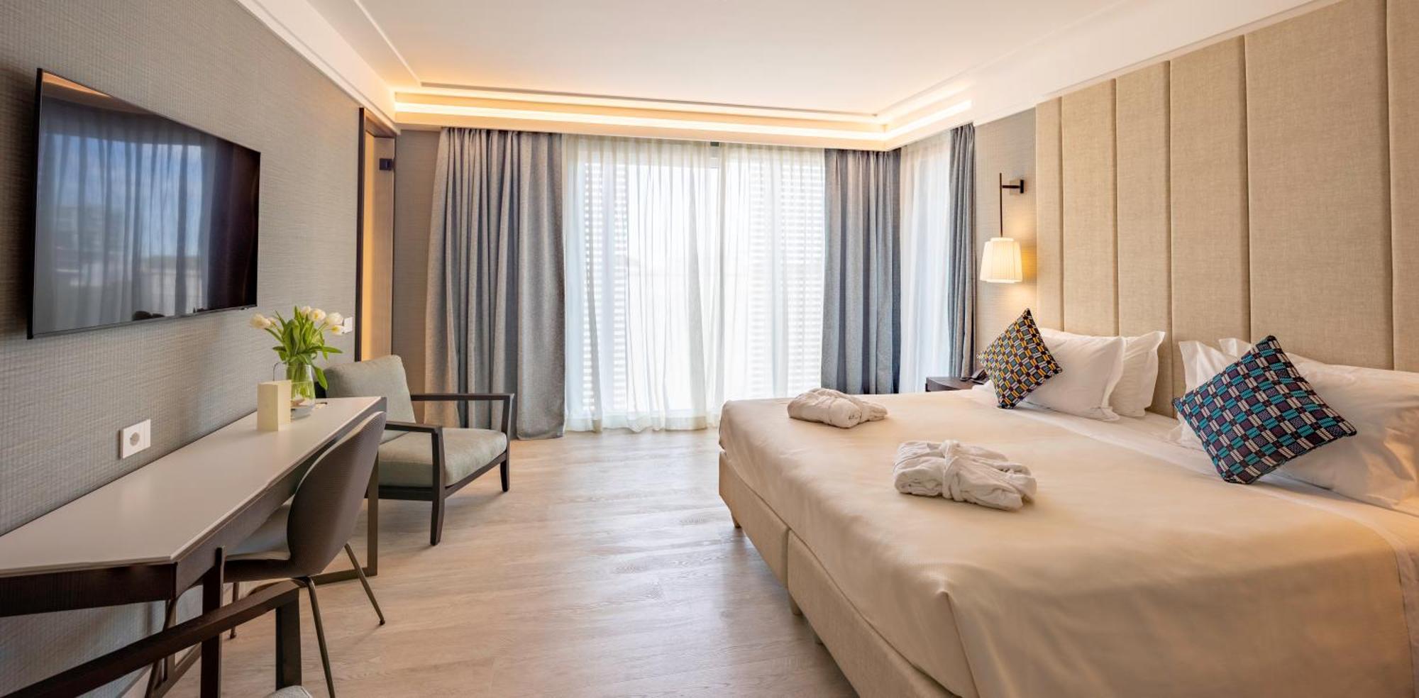 Ceccarini 9 Home Suite Home Riccione Exterior photo